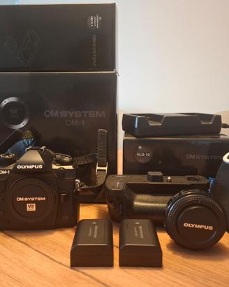 Olympus om System OM-1