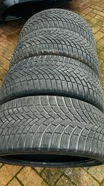 Gomme da neve Bridgestone 235 40 20