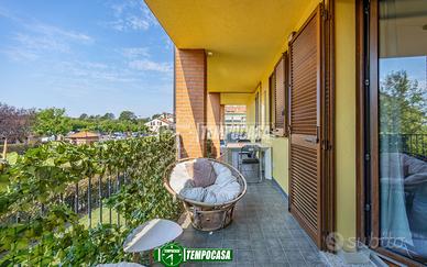 3 LOCALI DEL 2007 CON TERRAZZO, BOX E CANTINA!