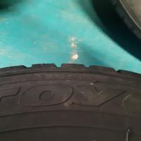 4 pneumatici invernali Toyo 175/65 R15