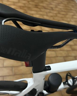 Sella Italia SLR boost superflow S saddle