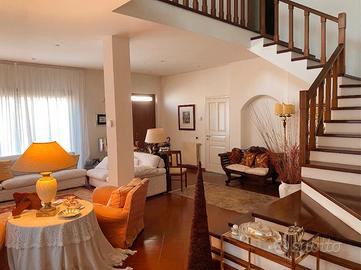 Prestigiosa Villa Oristano. Trattativa tra privati