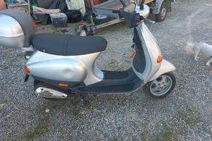 piaggio vespa  50 et2