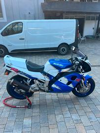 Suzuki gsxr  1100