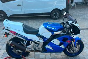 Suzuki gsxr  1100