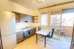 MONOLOCALE CON BALCONE ARREDATO