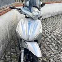 Beverly 350 Sport Touring