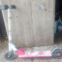 Mini MONOPATTINO BIMBA BIMBO HELLO KITTY