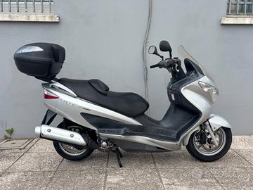 Suzuki Burgman 200