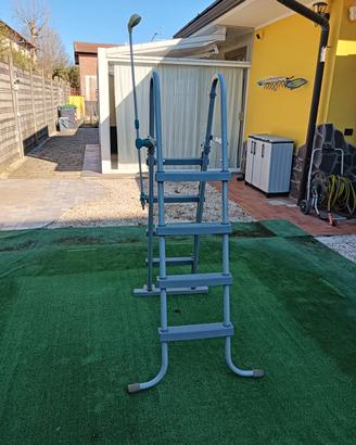 scala per piscina Bestway max 1,22 con doccino 