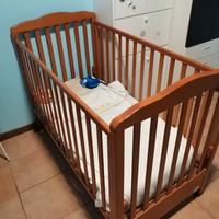 Lettino con sbarre e cassettone + materasso