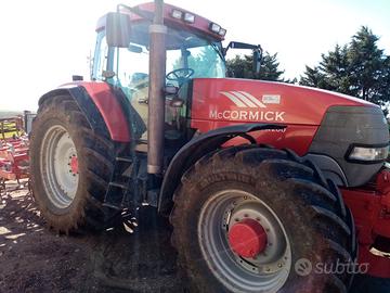 Trattore agricolo