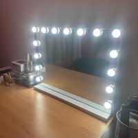 Specchio led per trucco