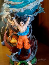 Statua Dragon Ball Z Goku Power Genkidama 20 cm .