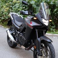 Honda Transalp XL 750 super accessoriata