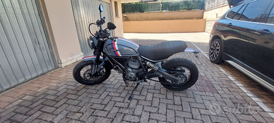 Ducati scrambler 800