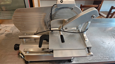 Affettatrice verticale fimar professionale