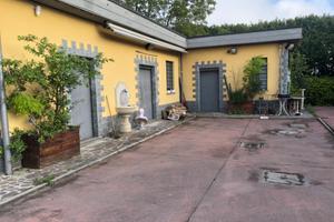 Casa con terreno 1000 mq