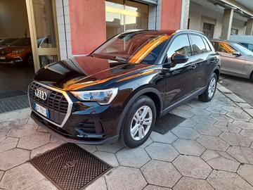 AUDI Q3 2.0 TDI S-TRONIC