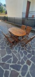 Set giardino in legno massello.
