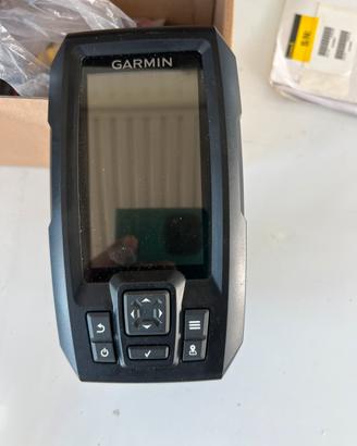 Fishfinder garmin striker plus 4