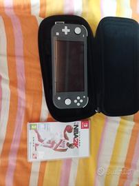Nintendo Switch Lite, Poco Usata + 2 Giochi e case