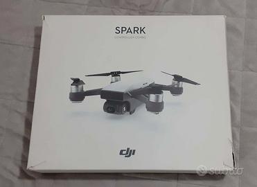 Drone DJI Spark con controller e accessori