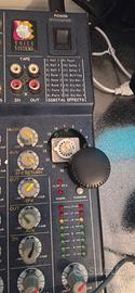 mixer 4 microfoni con effetti