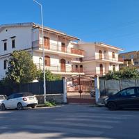 Ampio 6 vani con balcone terrazzato