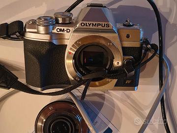 Olympus OM-D E-M10 Mark IV