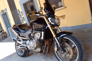 Honda hornet 600