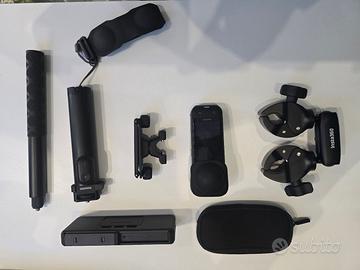 Insta360 X5 + vari accessori