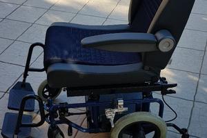 Sedile girevole disabili per autovettura