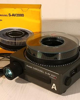 Kodak Carousel S-AV 2020 + trespolo