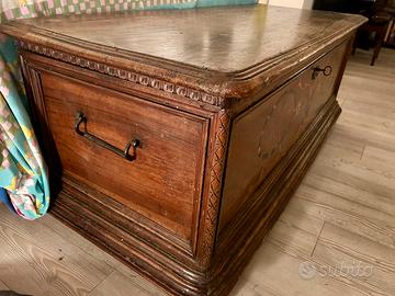 SPLENDIDA CASSAPANCA IN NOCE XVII sec.