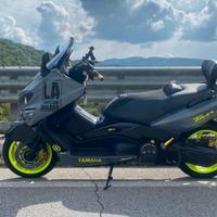 T MAX 500 anno 2005 completamente rifatto