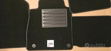 Tappetini compatibili Nissan Micra K14