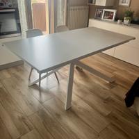 Tavolo rettangolare allungabile