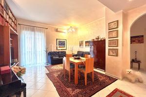 AMPIO TRILOCALE IN BUONO STATO