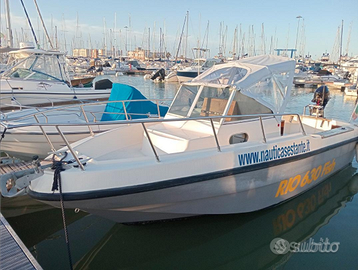 Natante roo 630 cabin fush