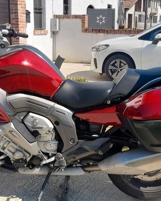 BMW K1600GT