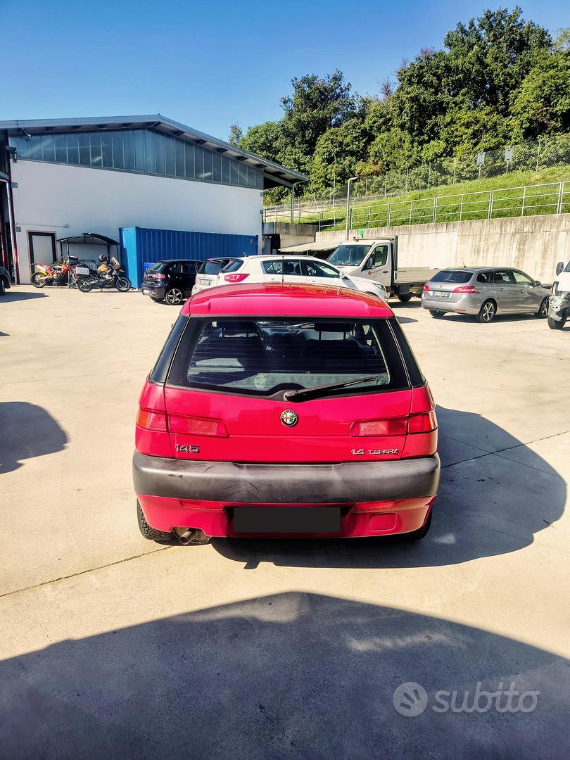 Alfa Romeo 145 1998 photo 3