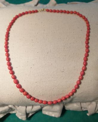 Collana in Corallo Rosso Naturale. Vintage 