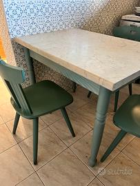 Tavolo cucina + 3 sedie