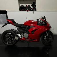 Ducati Panigale V2 2023