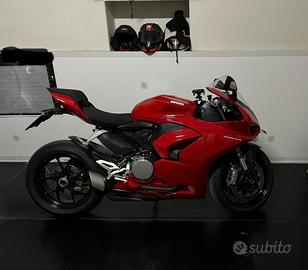 Ducati Panigale V2 2023