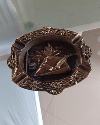 posacenere in bronzo 