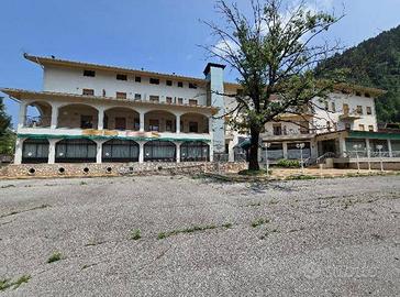 Immobile in asta di 3152 m² con più di 5 locali a 
