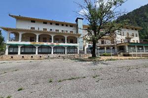 Immobile in asta di 3152 m² con più di 5 locali a 