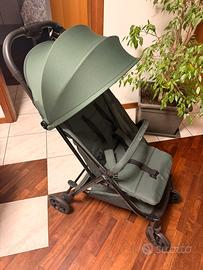Passeggino Chicco Urbino Verde - come nuovo